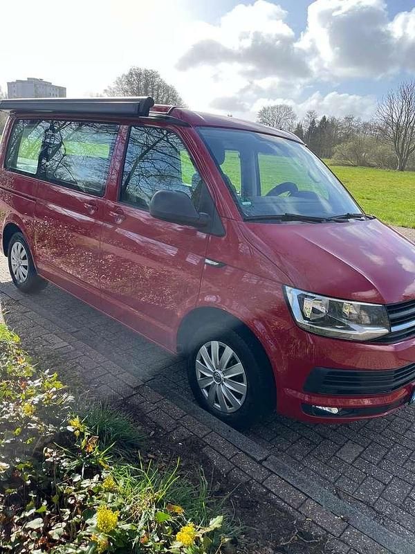 Gebraucht VW California Beach 150 PS (110 kW) 2016 Rot Van