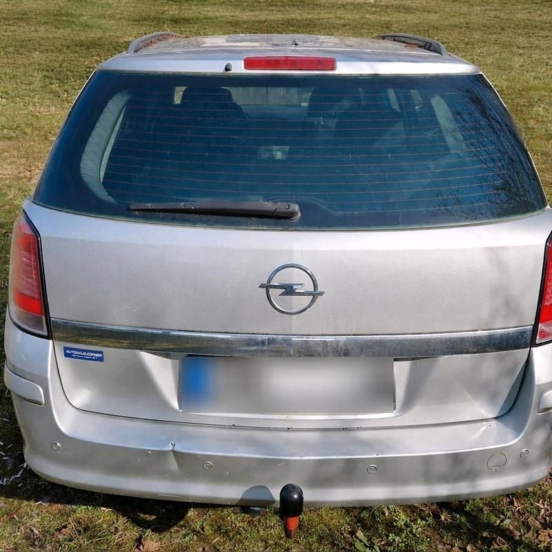 Gebraucht Opel Astra 77 PS (56 kW) 2005 Silber Kombi