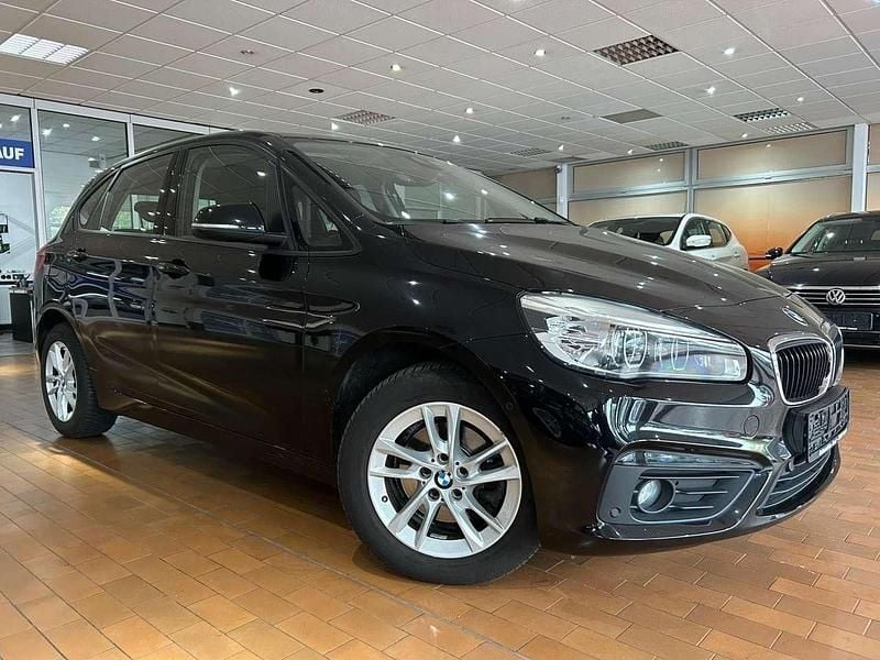 Gebraucht BMW 218 150 PS (110 kW) 2016 Black sapphire metallic Van / Kleinbus