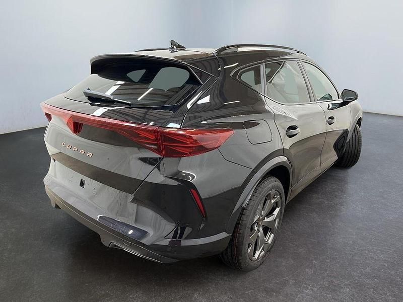 Neu Cupra Formentor 150 PS (110 kW) 2026 Blau SUV