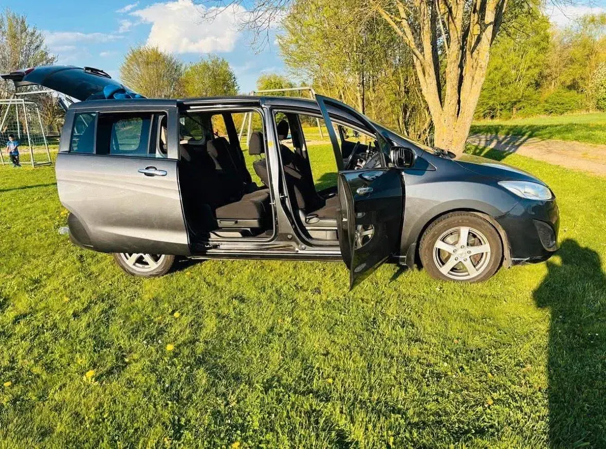 Gebraucht Mazda 5 116 PS (85 kW) 2015 Grau Van / Kleinbus
