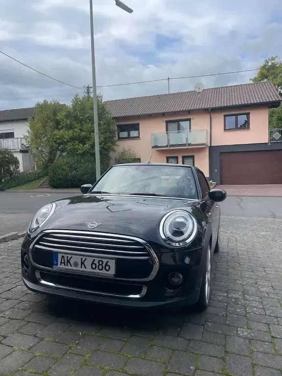 Gebraucht Mini Cooper 136 PS (100 kW) 2019 Schwarz Kleinwagen