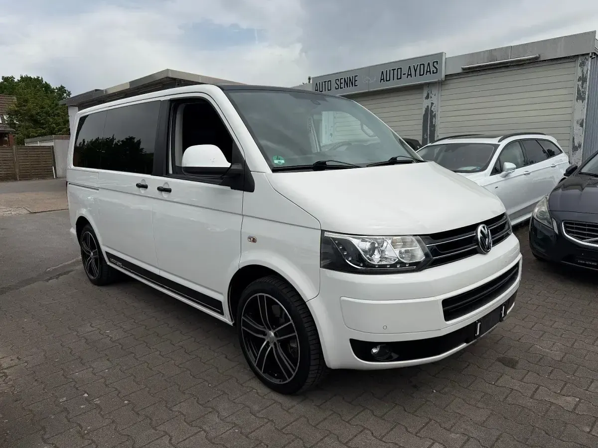 Gebraucht VW Multivan Edition 179 PS (131 kW) 2011 Weiß Van / Kleinbus