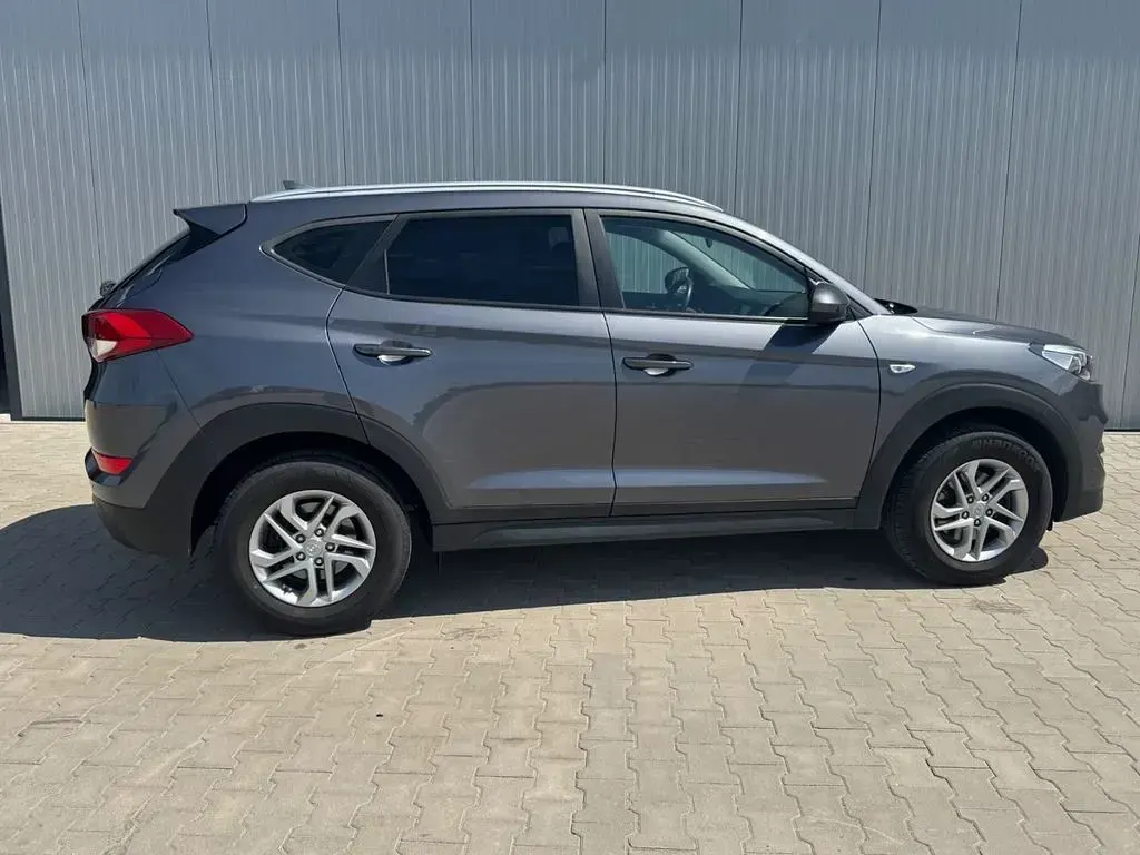 Gebraucht Hyundai Tucson 132 PS (97 kW) 2018 Grau SUV