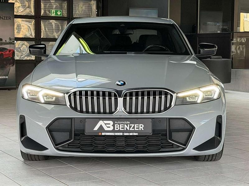 Gebraucht BMW 320 Shadowline 190 PS (139 kW) 2023 Brooklyn grau Limousine