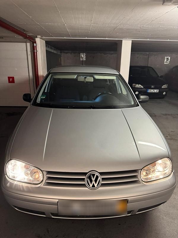 Gebraucht VW Golf IV 105 PS (77 kW) 2003 Grau Kleinwagen