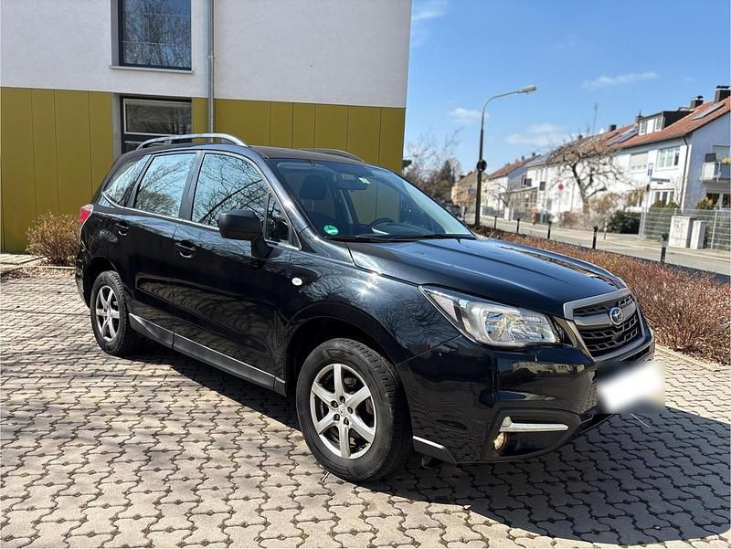 Gebraucht Subaru Forester 147 PS (108 kW) 2018 Schwarz SUV