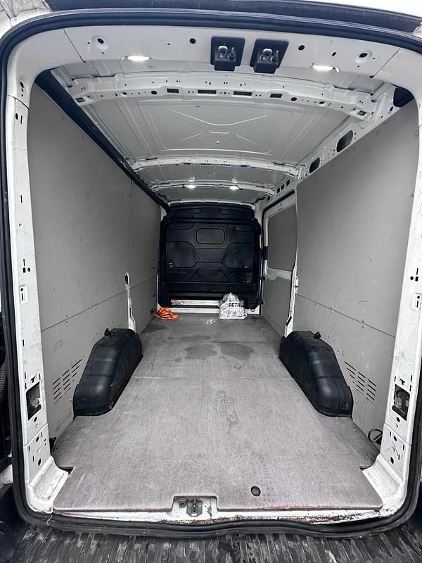 Gebraucht Ford Transit 131 PS (96 kW) 2019 Weiß Van / Kleinbus