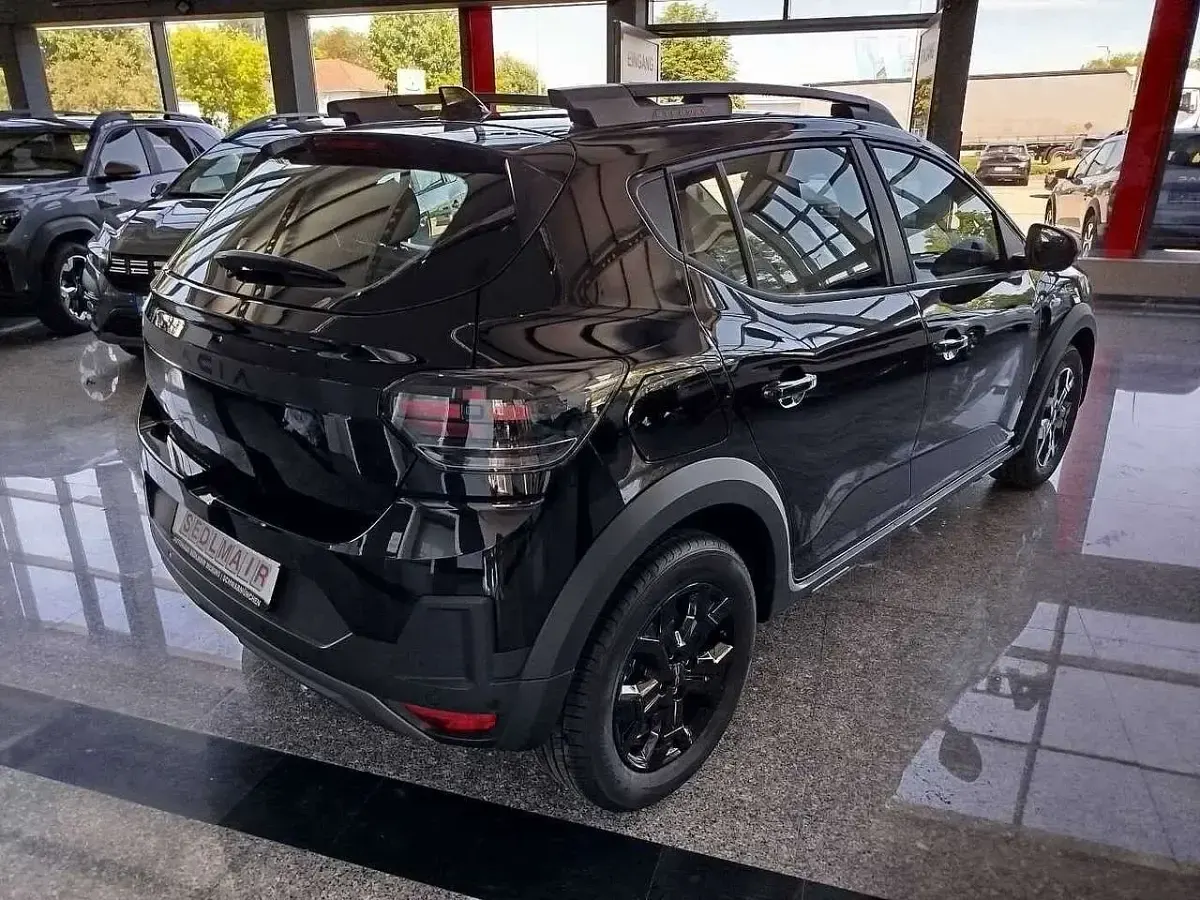 Neu Dacia Sandero Extreme 122 PS (89 kW) 2026 Perlmutt schwarz Limousine