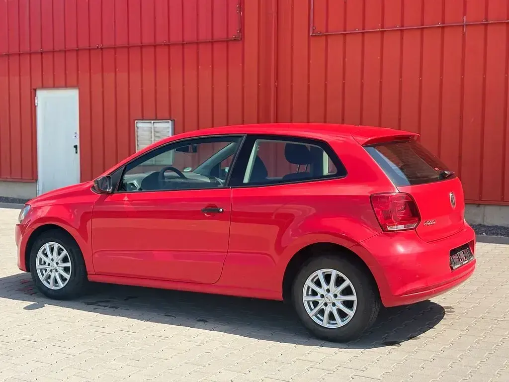 Gebraucht VW Polo Trendline 60 PS (44 kW) 2013 Rot Kleinwagen