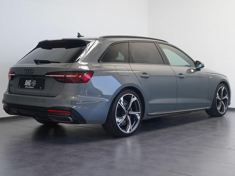 Gebraucht Audi A4 Competition 163 PS (119 kW) 2024 Grau Kombi