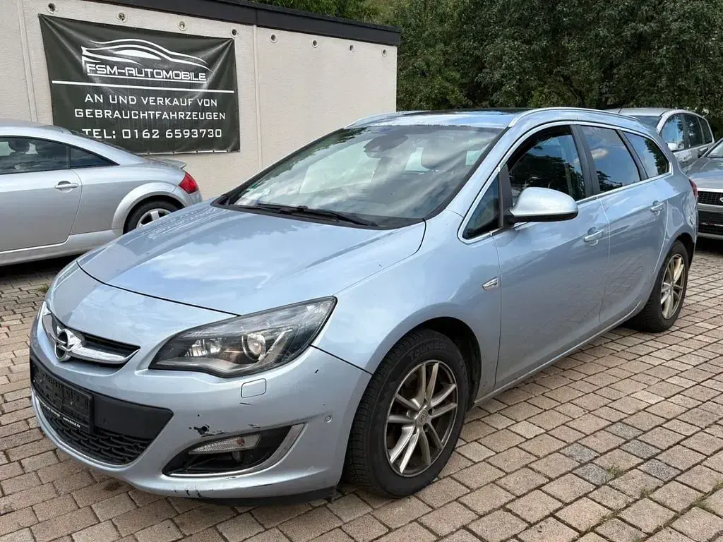 Gebraucht Opel Astra Innovation 165 PS (121 kW) 2014 Blau Kombi