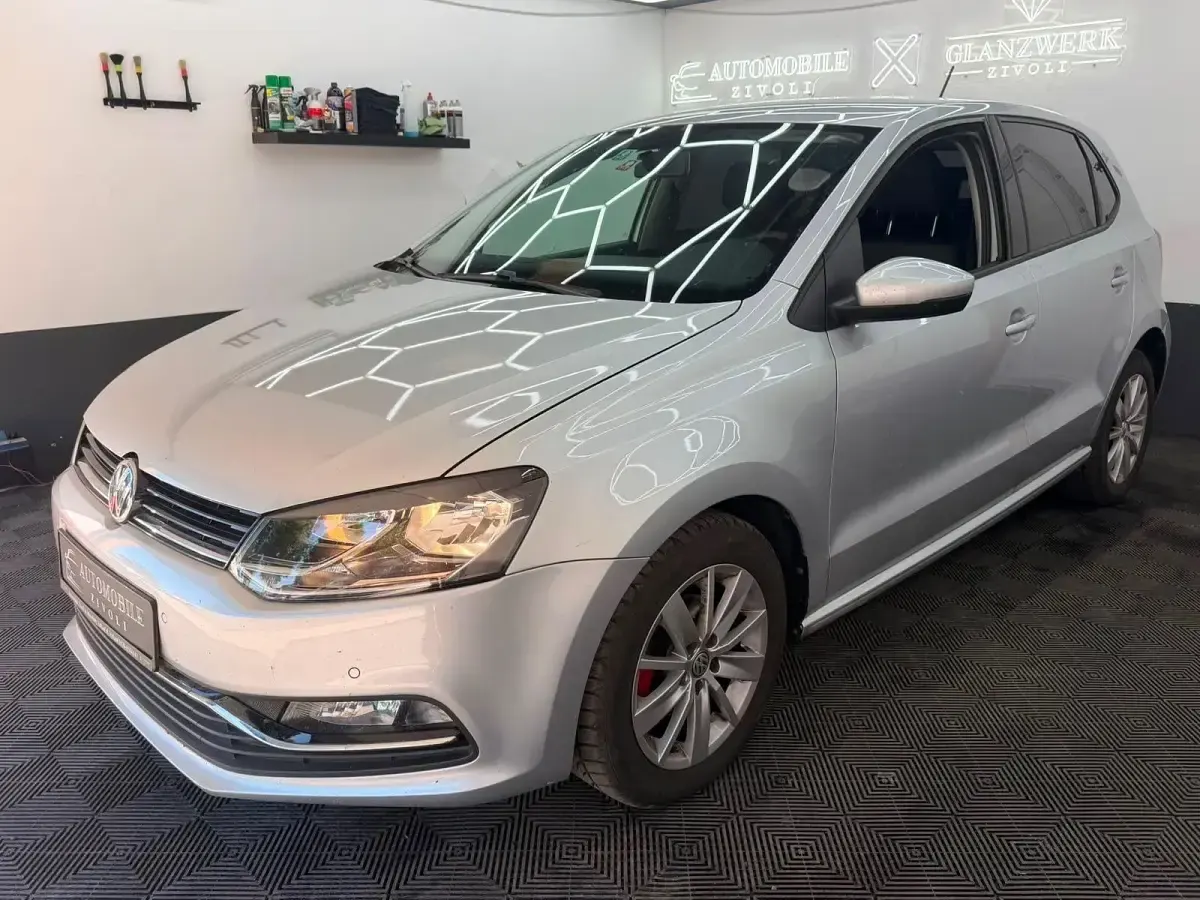 Gebraucht VW Polo Comfortline 90 PS (66 kW) 2017 Silber Kleinwagen