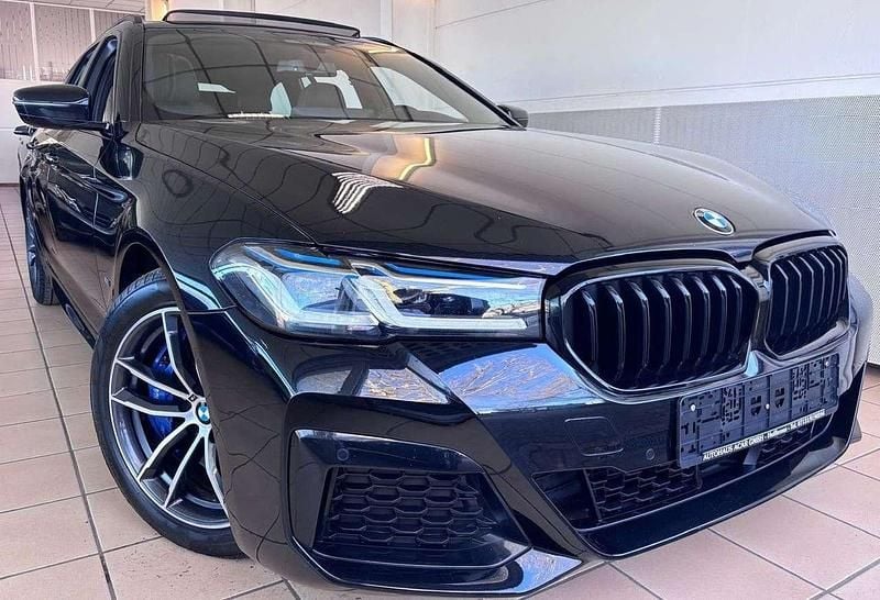 Gebraucht BMW 530 M Sport 286 PS (210 kW) 2020 Saphirschwarz Kombi