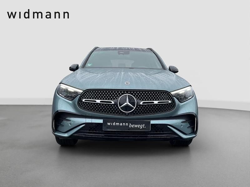 Gebraucht Mercedes GLC220 Night 197 PS (144 kW) 2025 Silber SUV