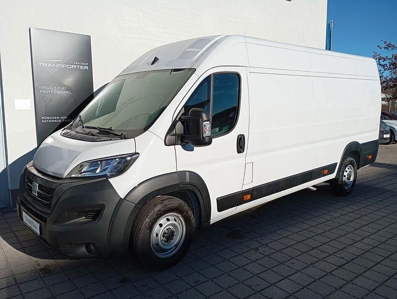 Weiß Gebraucht 2024 Fiat Ducato Van | 29.738 € (Guter Preis) - Bild 1/4