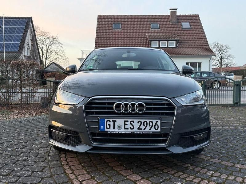 Gebraucht Audi A1 116 PS (85 kW) 2015 Grau Kleinwagen