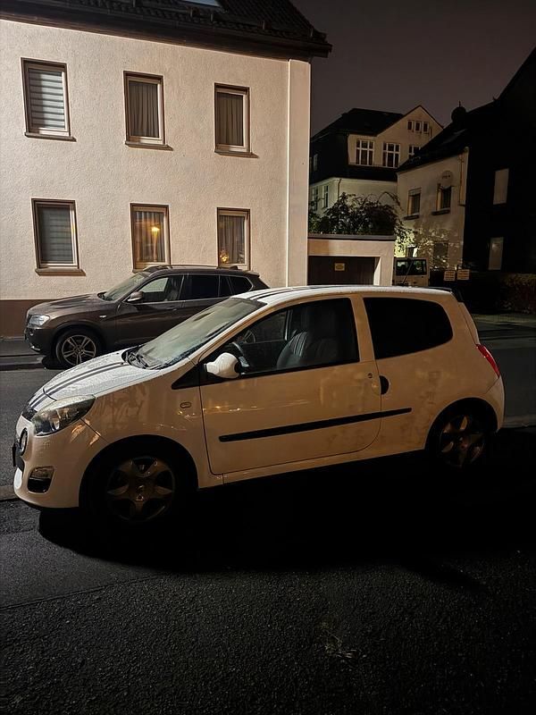Weiß Gebraucht 2012 Renault Twingo Kleinwagen | 4.750 € - Bild 1/2