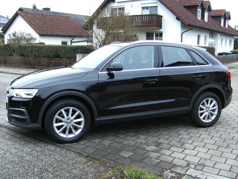 Gebraucht Audi Q3 179 PS (131 kW) 2018 Mythosschwarz metallic SUV
