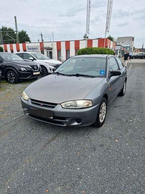 Grau Gebraucht 1998 Mitsubishi Colt Limousine | 2.300 € (Teuer) - Bild 1/4