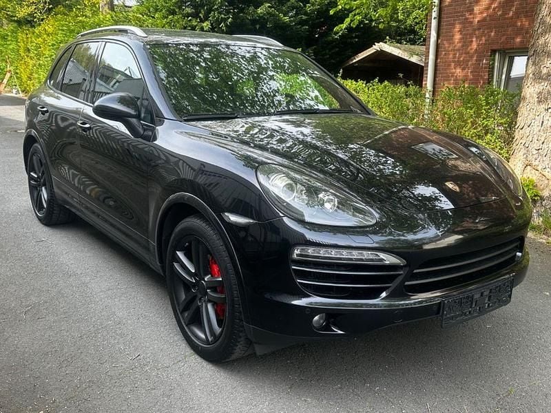 Second-hand Porsche Cayenne 245 CP (180 kW) 2013 Negru SUV