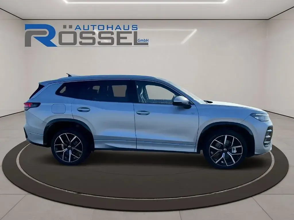Neu VW Tayron R-line 193 PS (141 kW) 2026 Grau SUV