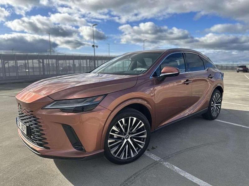 Braun Gebraucht 2024 Lexus RX350h Luxury Line SUV | 55.900 € - Bild 1/4