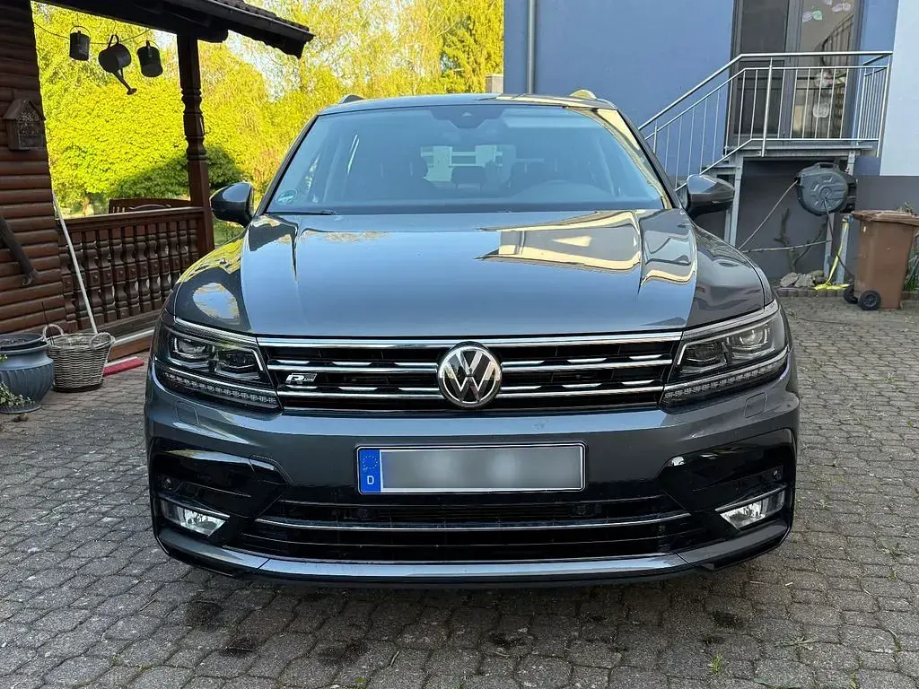 Gebraucht VW Tiguan R-line 179 PS (131 kW) 2016 Grau SUV