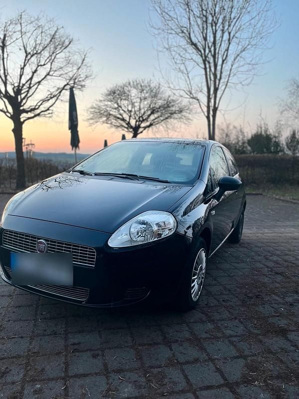 Gebraucht Fiat Punto 77 PS (56 kW) 2009 Blau Kleinwagen