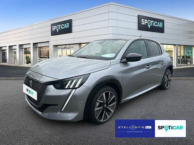Grau Gebraucht 2021 Peugeot e-208 GT Kleinwagen | 18.885 € (Fairer Preis) - Bild 1/2