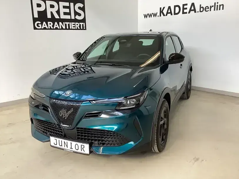 Neu Alfa Romeo Junior 146 PS (107 kW) 2026 Andere SUV