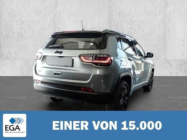 Second-hand Jeep Compass 131 CP (96 kW) 2023 Verde SUV