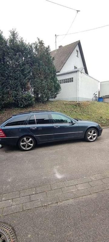 Gebraucht Mercedes C320 Elegance 224 PS (164 kW) 2005 Schwarz Kombi