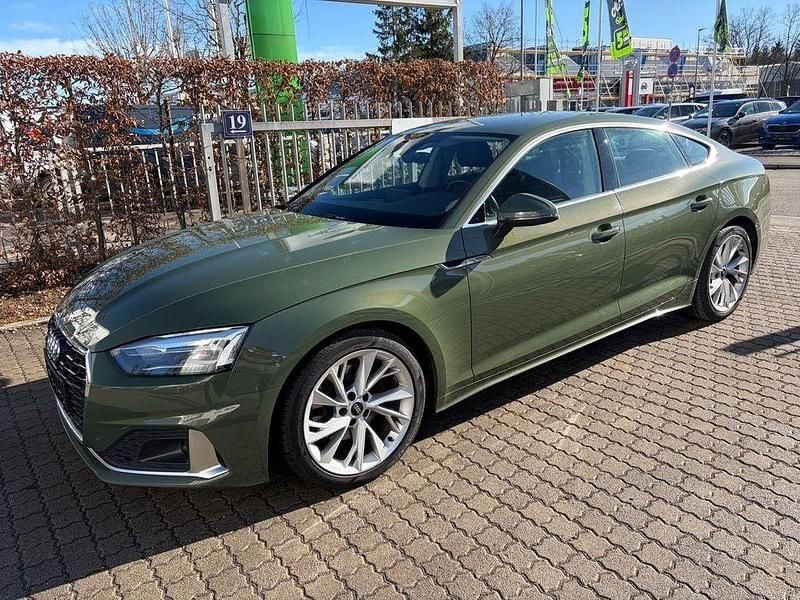 Gebraucht Audi A5 Sportback Advanced Plus 163 PS (119 kW) 2021 Grün Kleinwagen