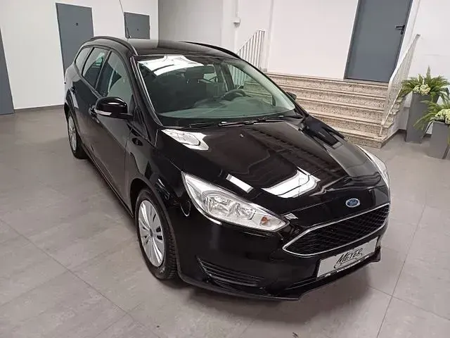 Gebraucht Ford Focus Trend 101 PS (74 kW) 2018 Kombi