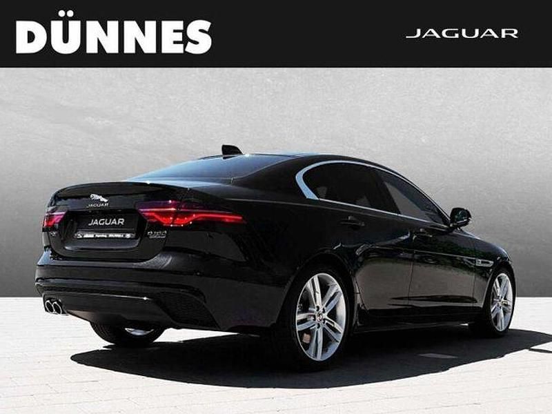 Gebraucht Jaguar XE R-Dynamic 181 PS (133 kW) 2019 Schwarz Limousine