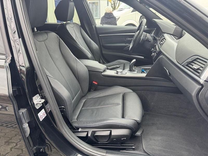 Gebraucht BMW 330 Shadowline 252 PS (185 kW) 2019 Schwarz Kombi
