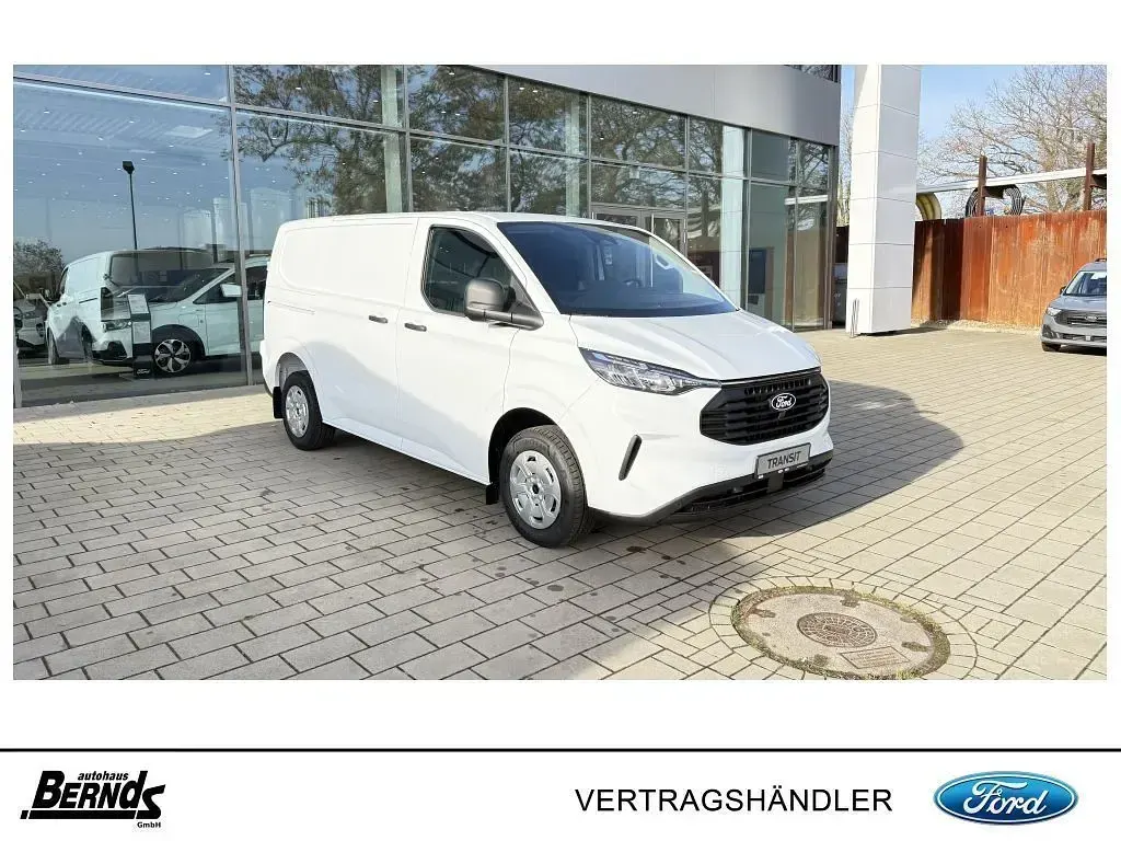 Uusi Ford Transit Custom Trend 110 HP (80 kW) 2026 Valkoinen Nouto
