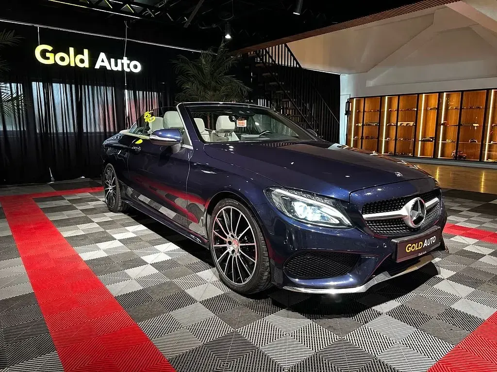Gebraucht Mercedes C220 170 PS (125 kW) 2017 Blau Cabrio