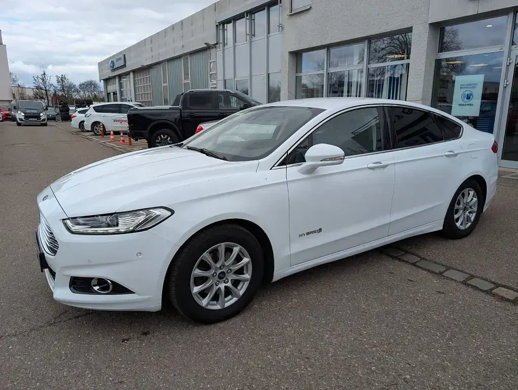 Gebraucht Ford Mondeo 190 PS (139 kW) 2017 Frostweiß Limousine