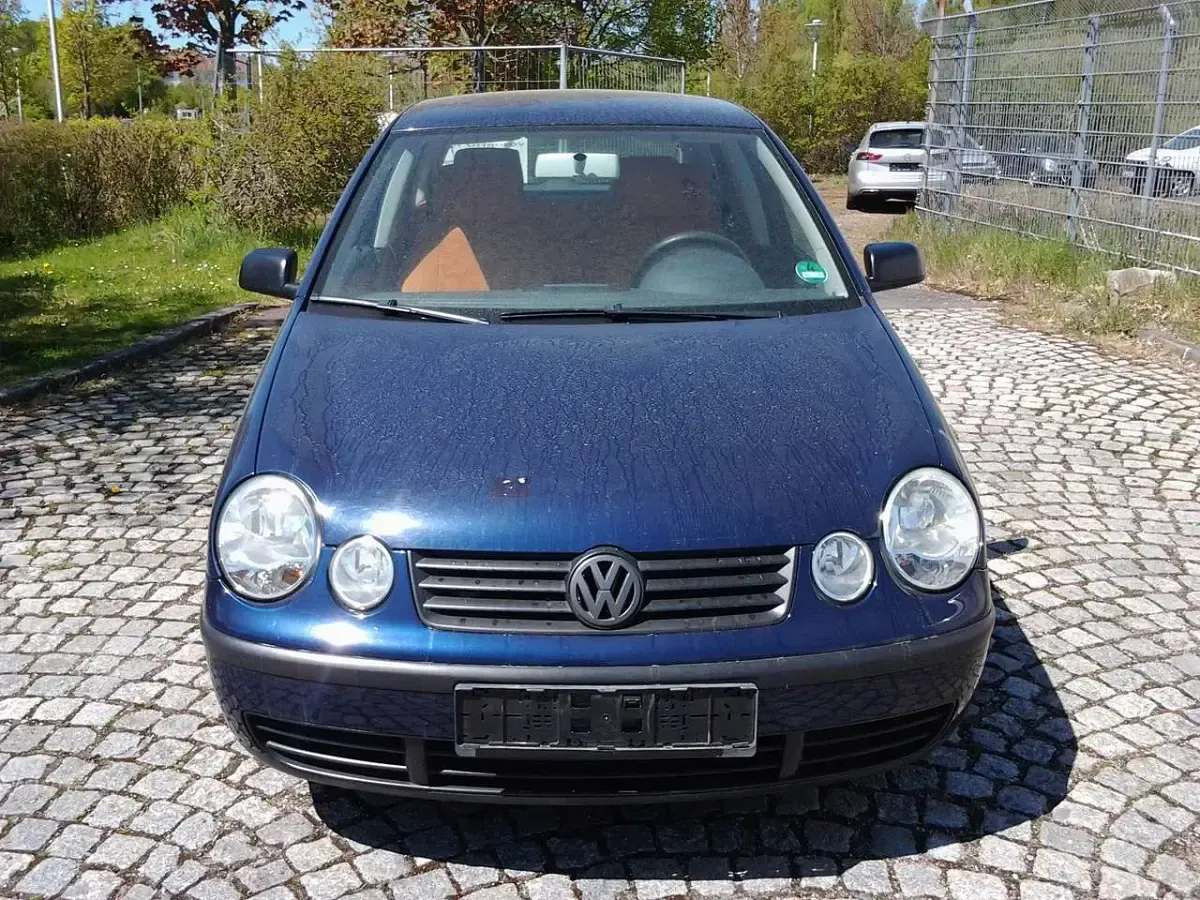 Gebraucht VW Polo 64 PS (47 kW) 2003 Blau Kleinwagen