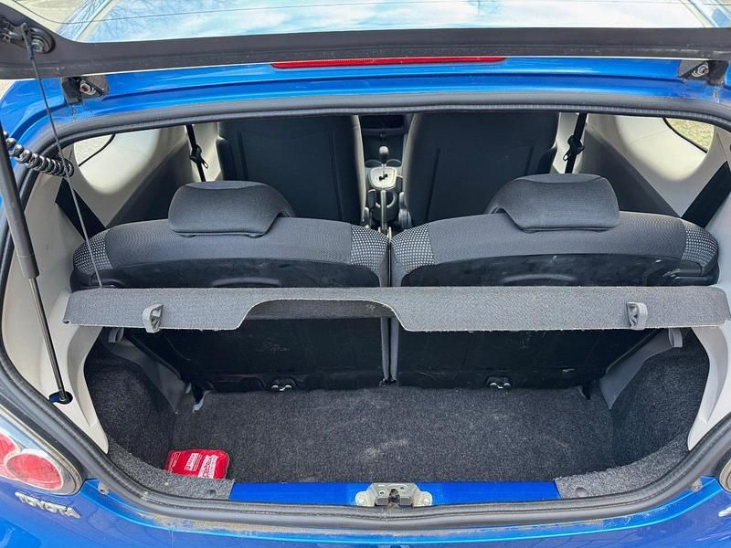 Gebraucht Toyota Aygo 2009 Blau Kleinwagen