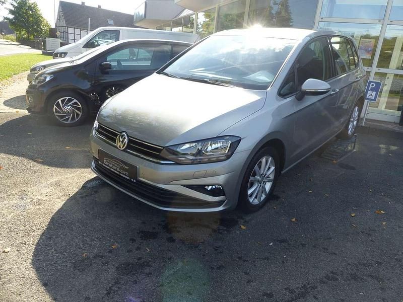 Silber Gebraucht 2020 VW Golf Sportsvan Trendline Van / Kleinbus | 18.400 € (Fairer Preis) - Bild 1/4
