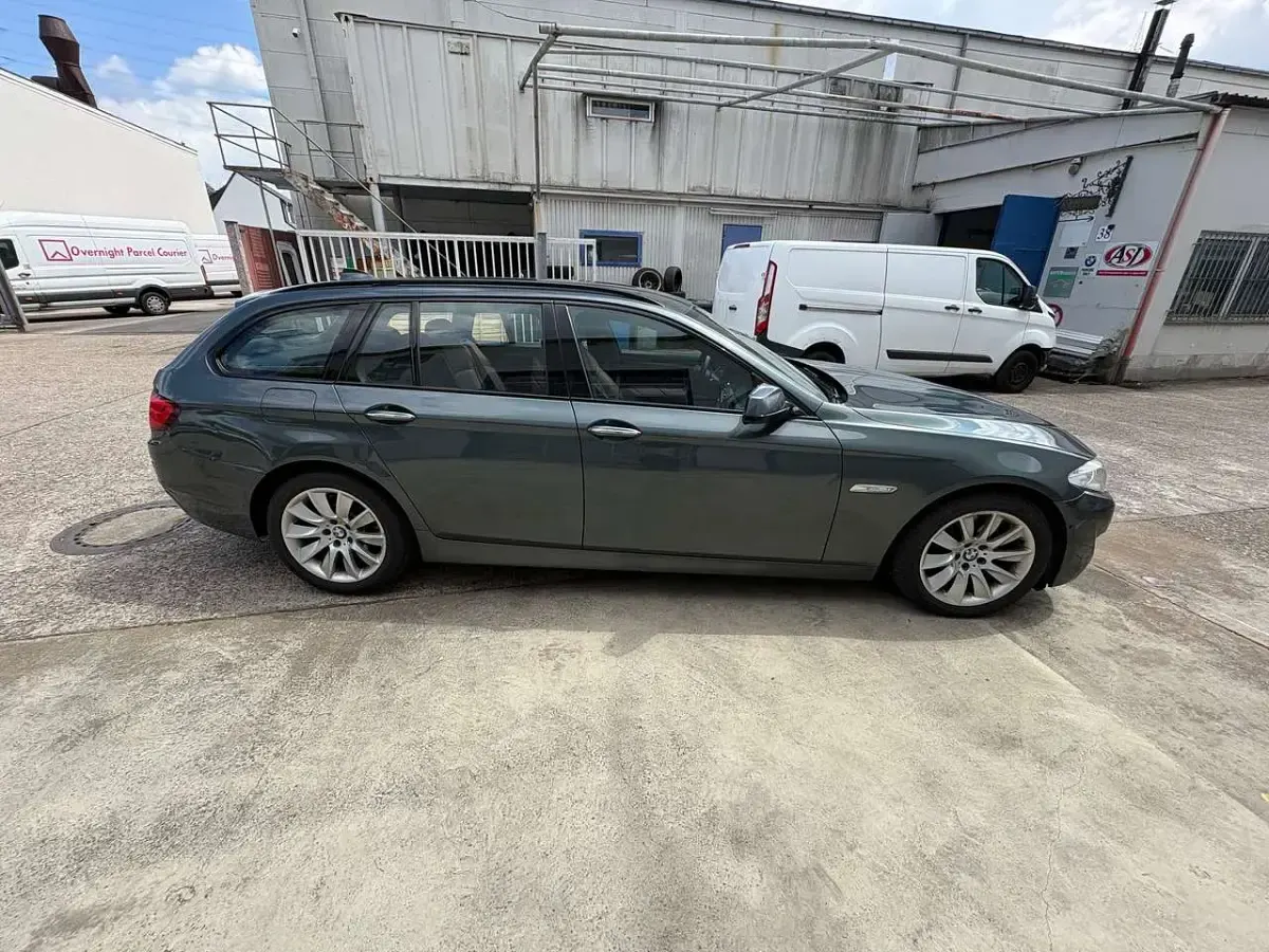 Gebraucht BMW 535 313 PS (230 kW) 2013 Tasman metallic Kombi