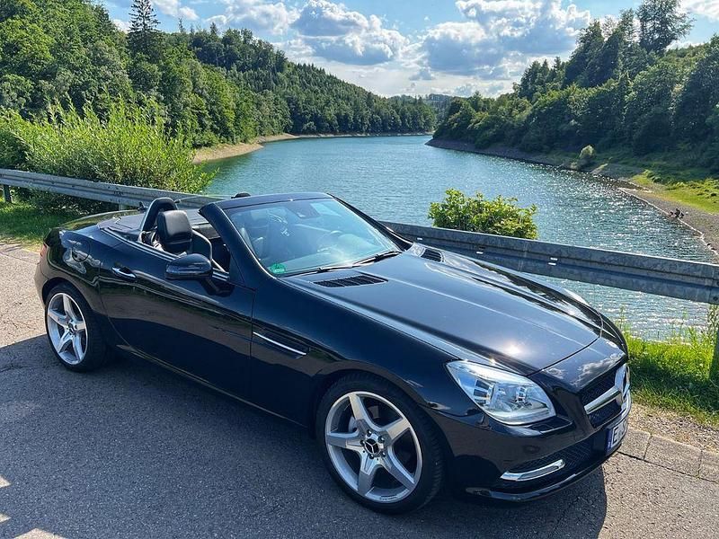 Gebraucht Mercedes SLK200 184 PS (135 kW) 2012 Schwarz Cabrio