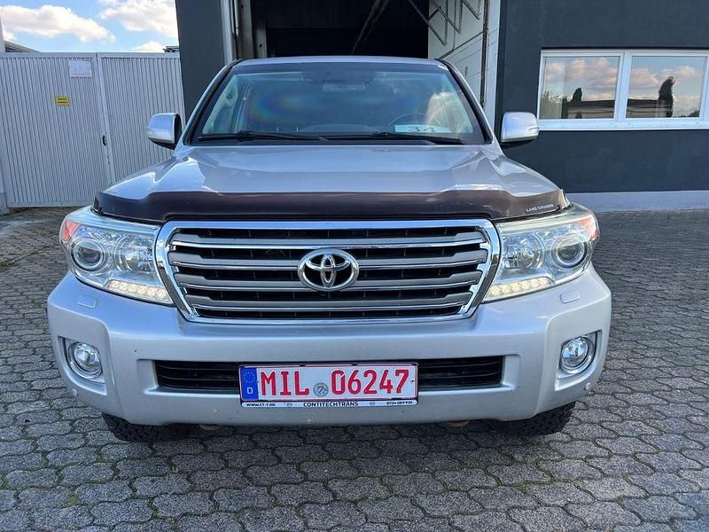 Gebraucht Toyota Land Cruiser 272 PS (200 kW) 2015 Silber SUV