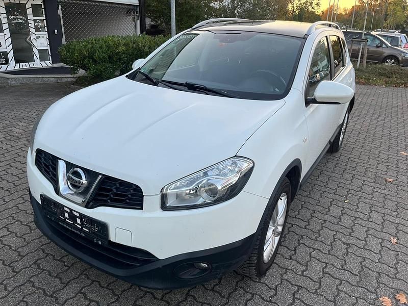 Weiß Gebraucht 2013 Nissan Qashqai +2 SUV | 5.950 € (Superpreis) - Bild 1/4
