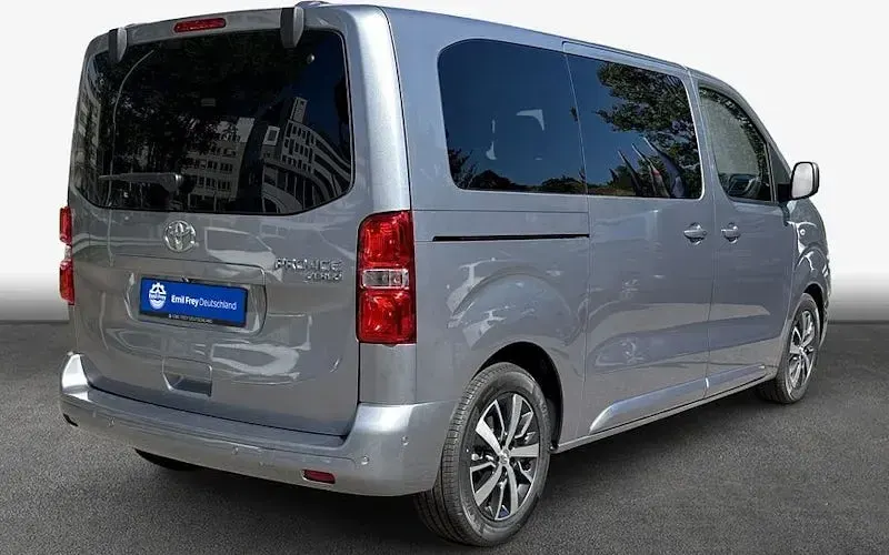Neu Toyota Proace Verso 180 PS (132 kW) 2026 Silber Kombi