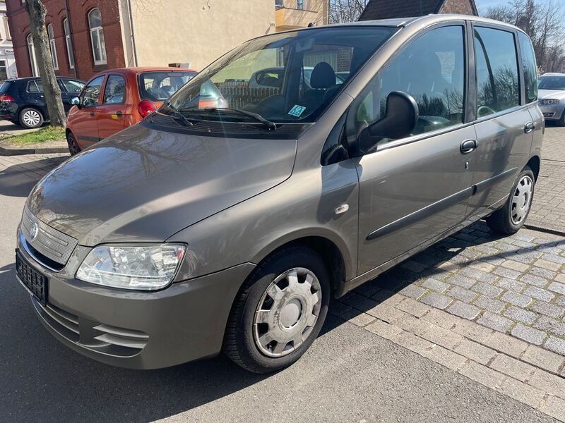 Beige Gebraucht 2007 Fiat Multipla Active Van / Kleinbus | 2.899 € - Bild 1/4