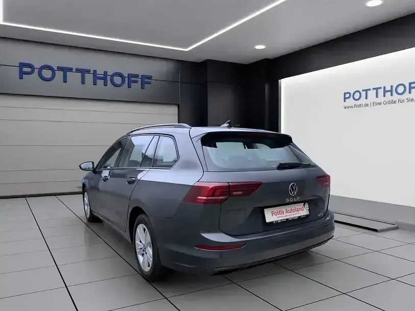 Gebraucht VW Golf VIII Life 116 PS (85 kW) 2025 Delfingrau metallic Kombi
